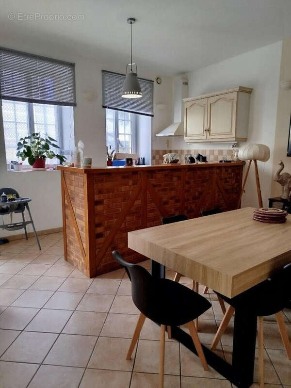 Appartement à MAROLLES-SOUS-LIGNIERES