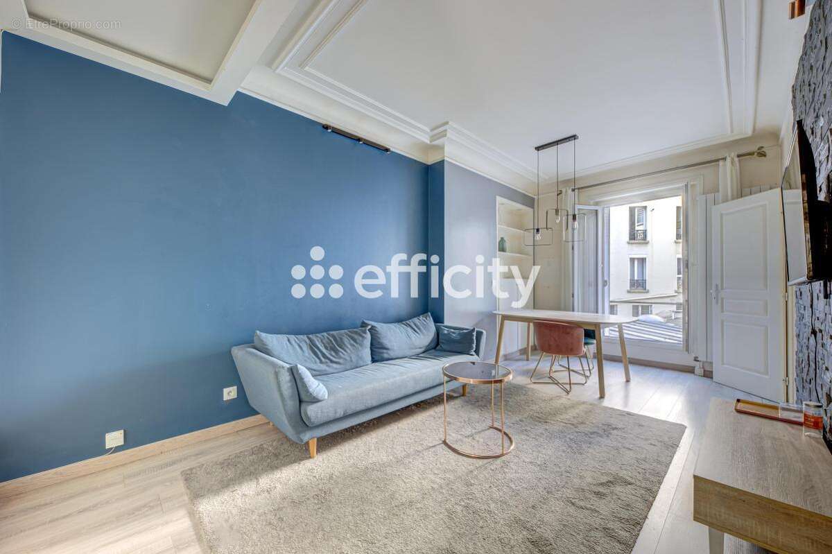 Appartement à PARIS-18E