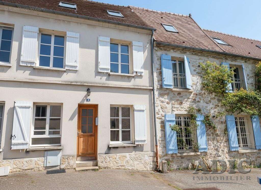Maison 60 m² à Le Plessis-Belleville  - photo 2