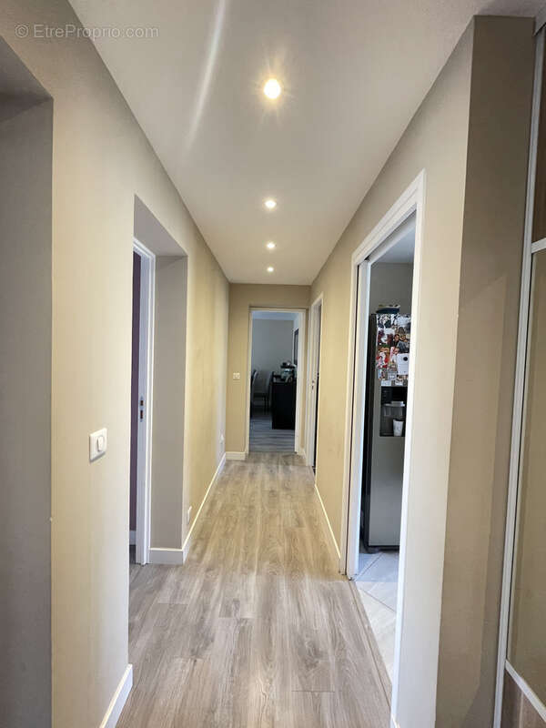 Pontoise centre-ville / gare appartement 3 pieces parfait etat - photo 4