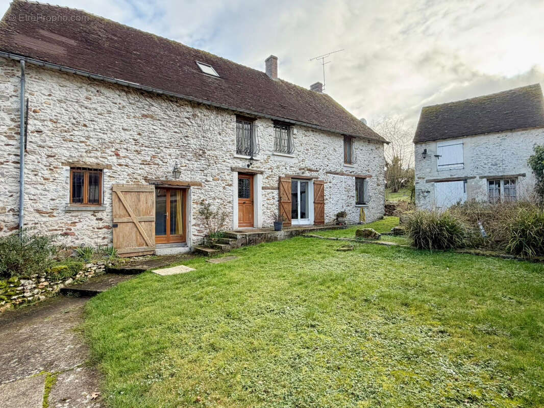 Maison à ROZAY-EN-BRIE