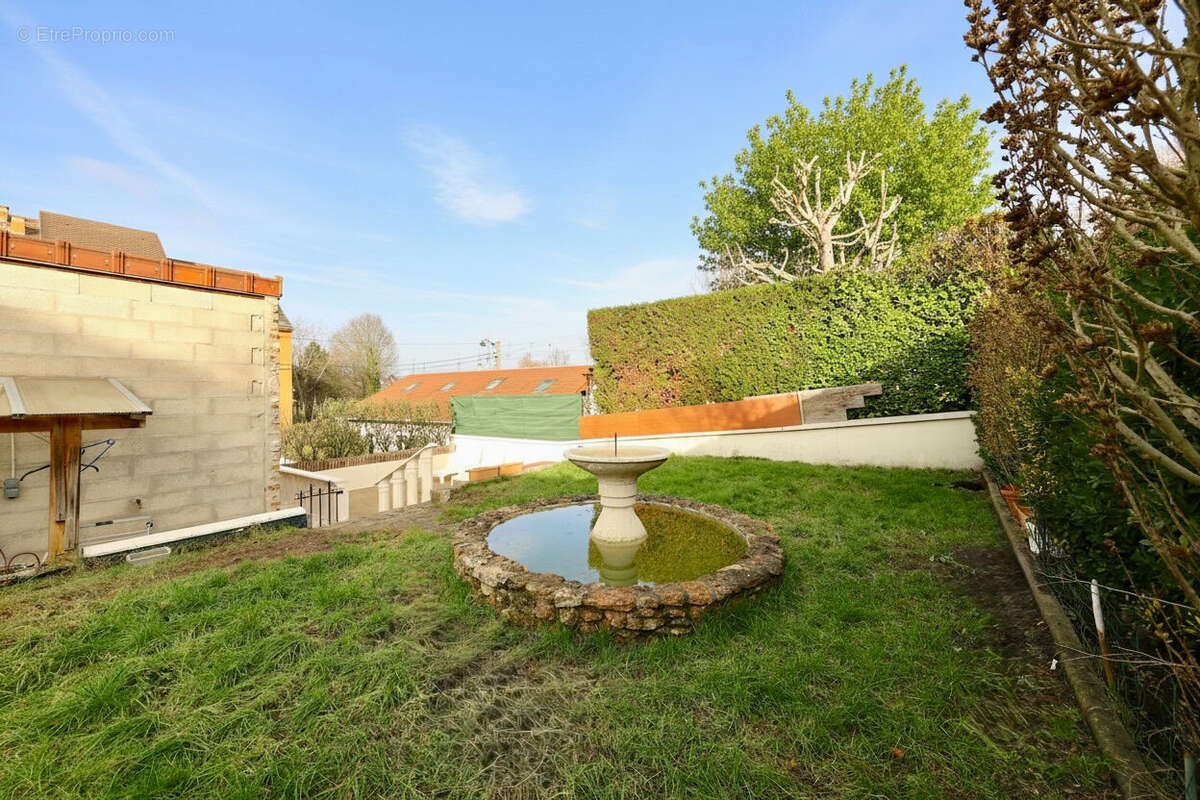 Maison à CORBEIL-ESSONNES