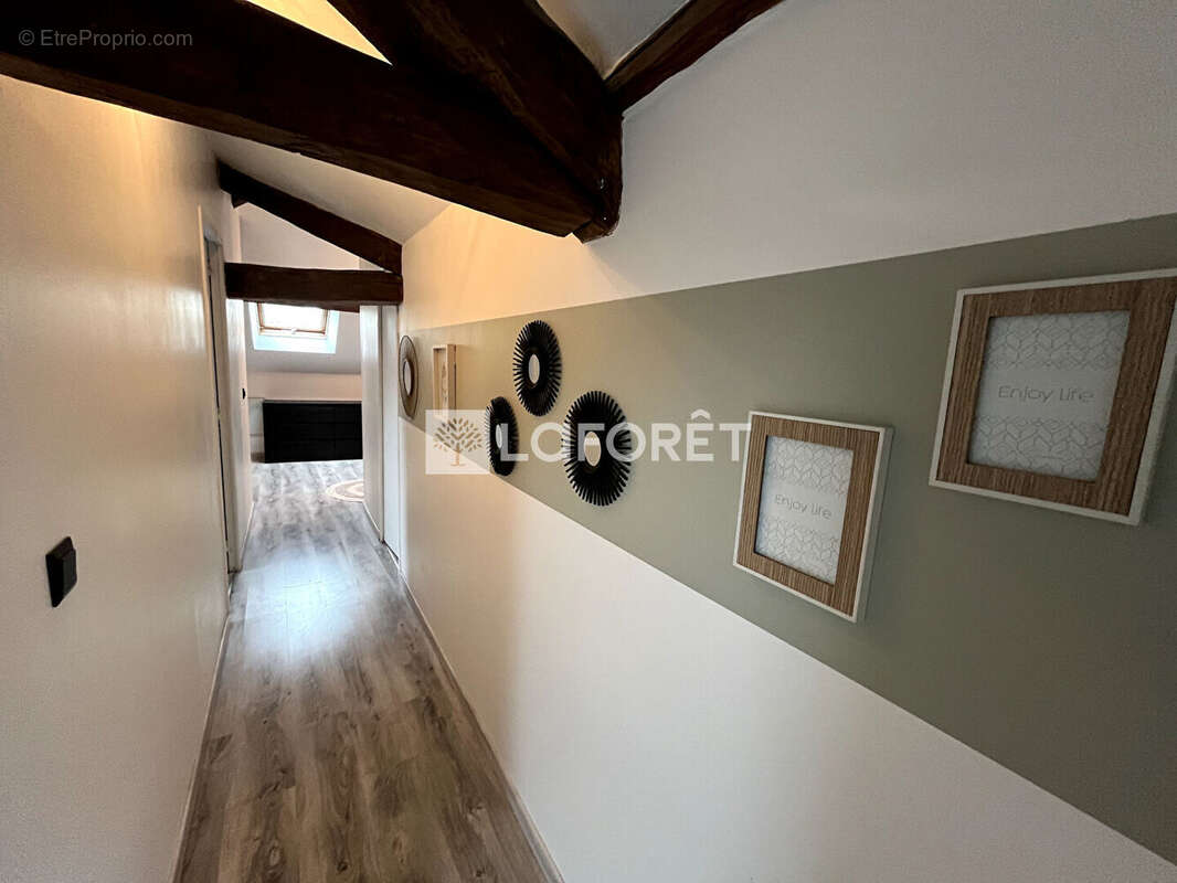 Appartement à SERAINCOURT