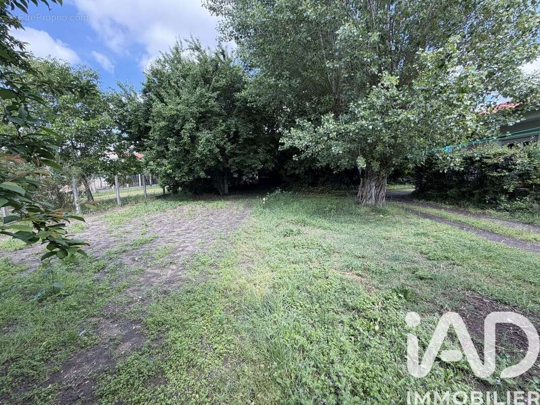 Terrain 325 m² à Launaguet  - photo 2