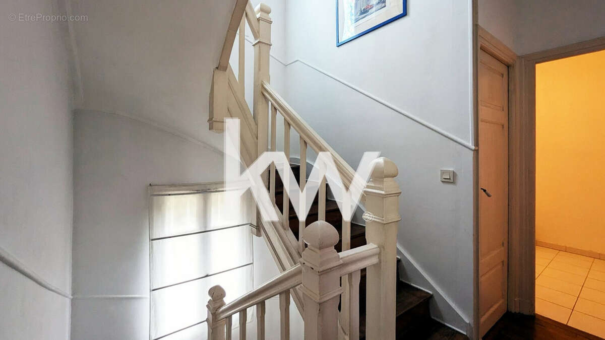Maison 147 m² à Enghien-Les-Bains  - photo 8