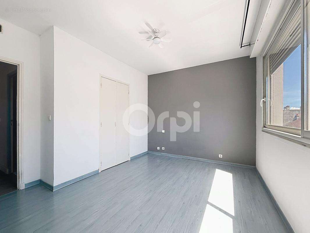 Appartement à BRIVE-LA-GAILLARDE