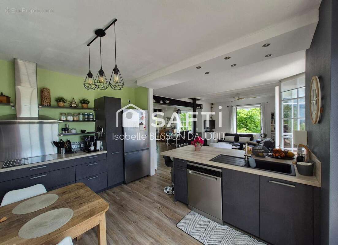 Maison 170 m² à Puylaroque  - photo 6