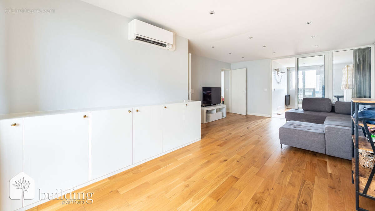 Courbevoie Hôtel de Ville - Appartement 4 pièces de 81.09 m² et un balcon de 5.17 m² - photo 5