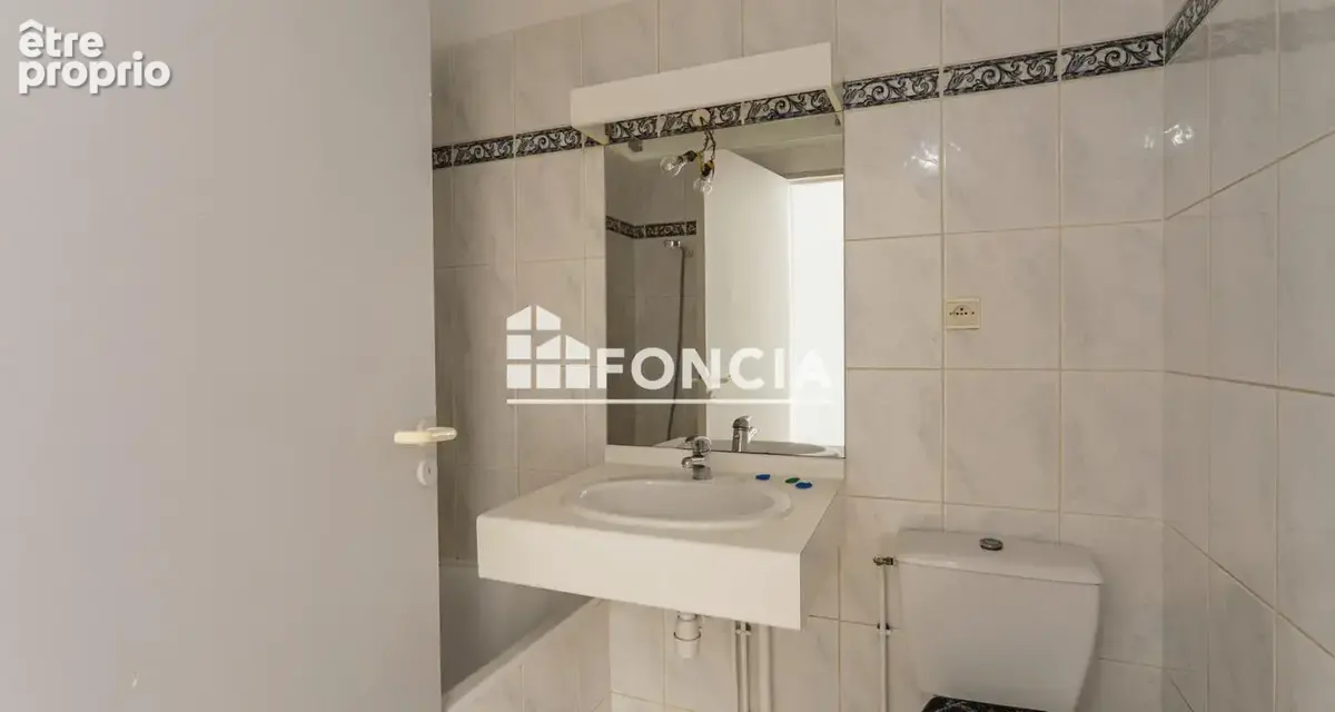 T2 à vendre à Hendaye dans résidence avec Piscine et vue dégagée sur l'Espagne - photo 8