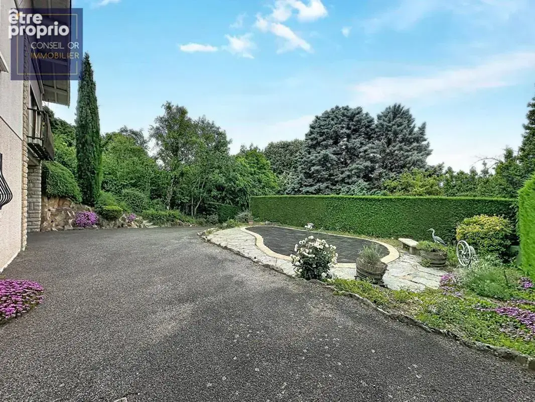 Maison  6 pièces 117 m²  à 5 mn à pied du métro - photo 3
