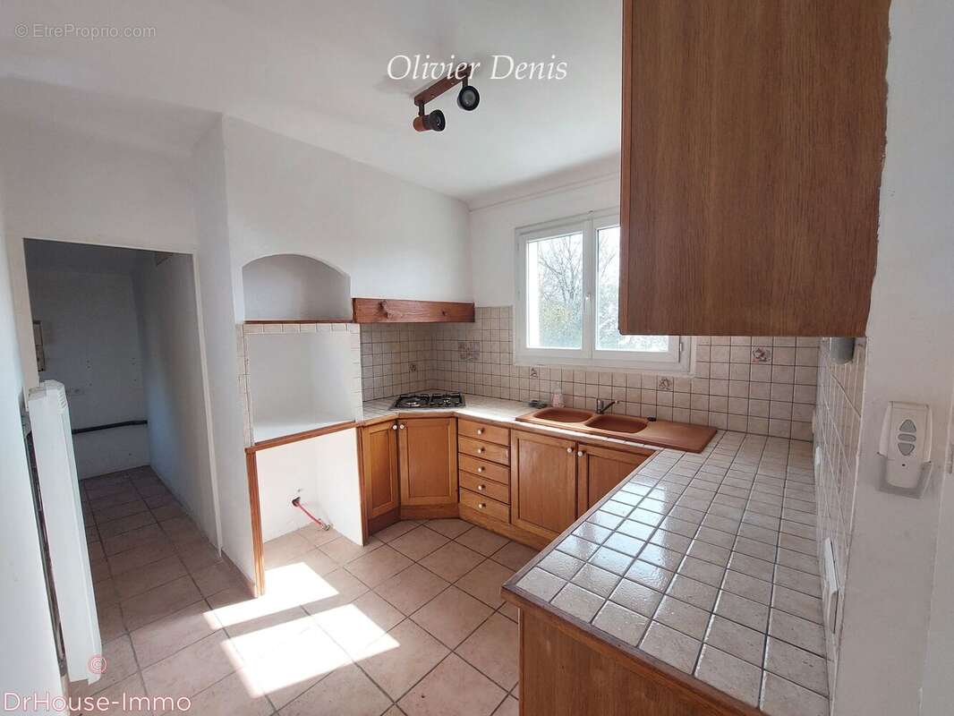 Maison à SAINT-SATURNIN-LES-APT