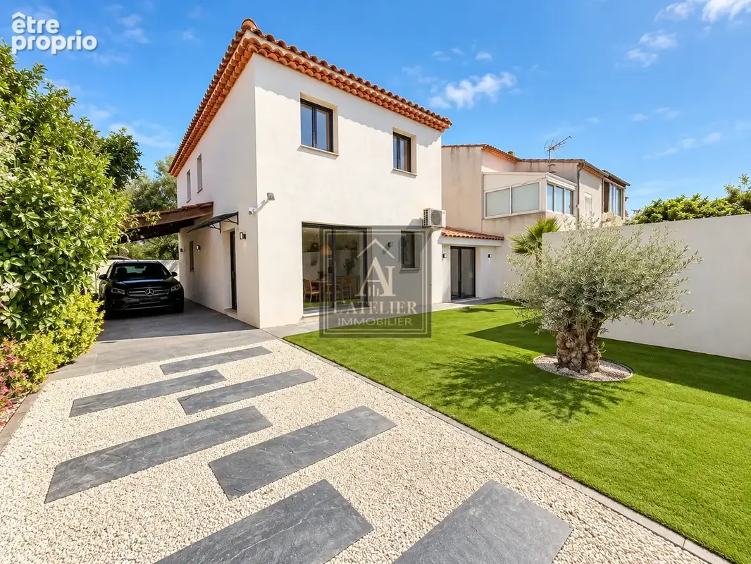 Maison contemporaine de 140 m2 de type 5 avec piscine sur une parcelle de 316 m2 - photo 19