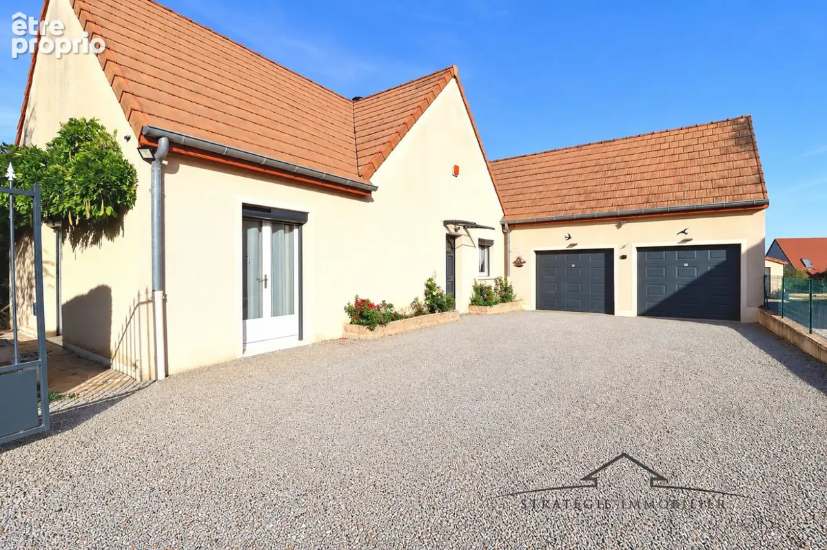 Buxy - Maison familiale avec piscine, 4 chambres et double garage - photo 12