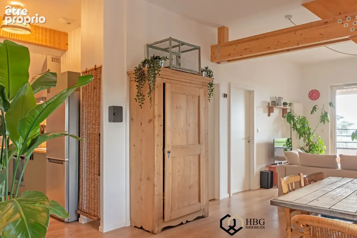 Coup de cœur   Appartement récent dernier étage avec terrasse couverte et vue dégagée - photo 4