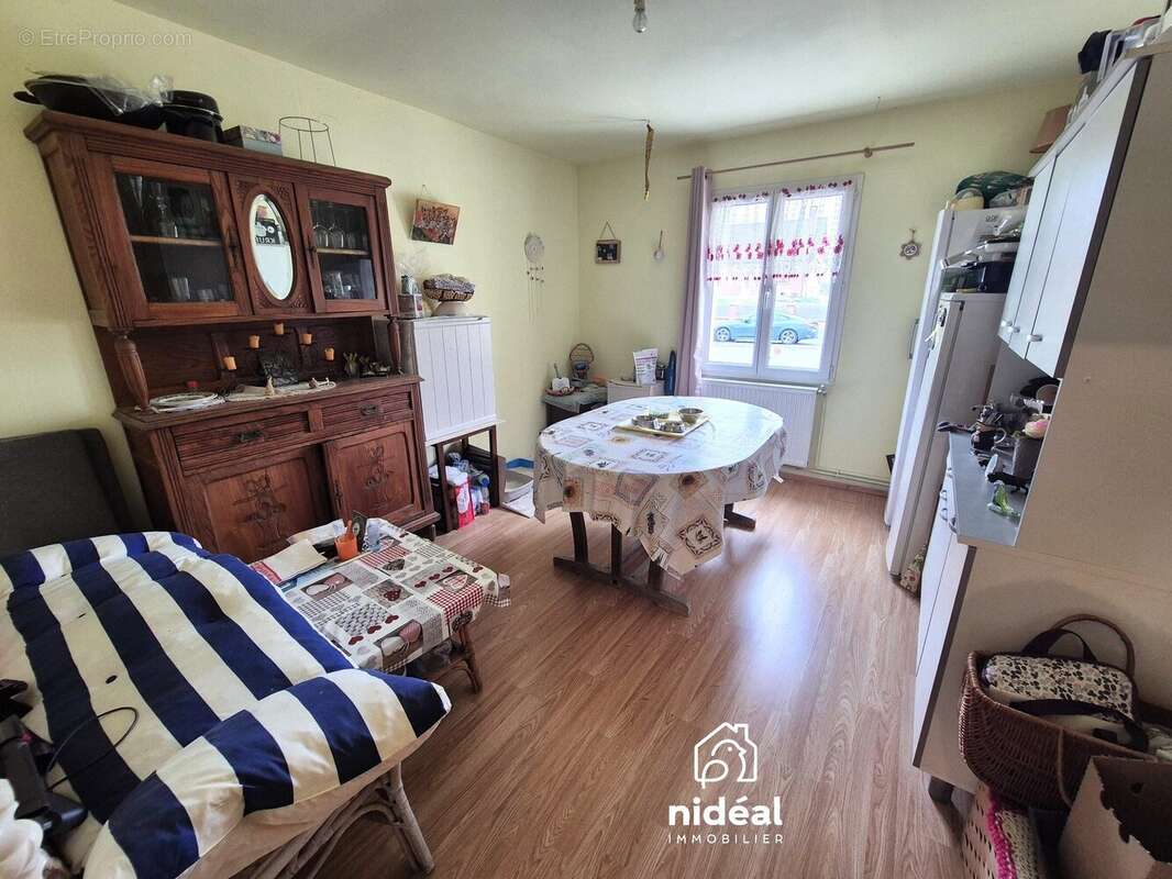 Maison à LA CAPELLE