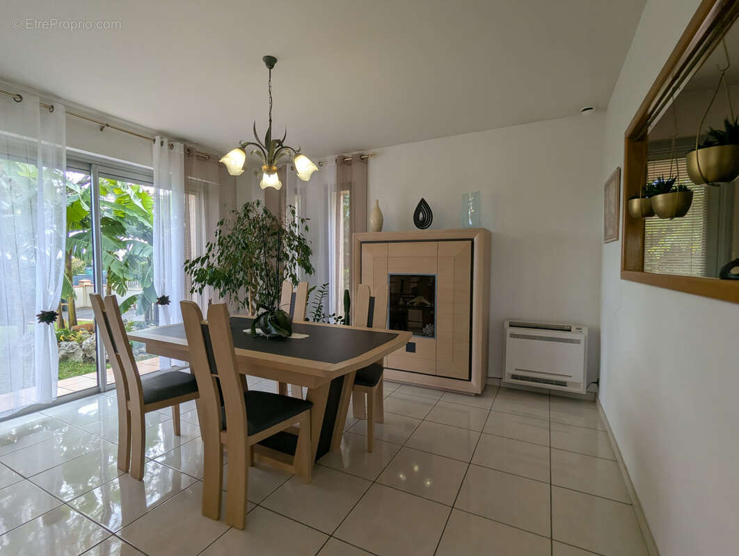 Maison à LISLE-SUR-TARN