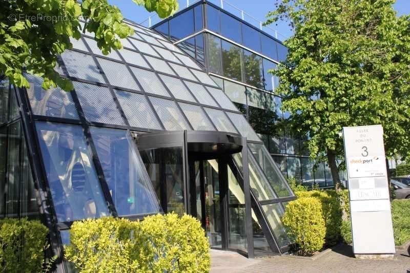 Commerce à ROISSY-EN-FRANCE