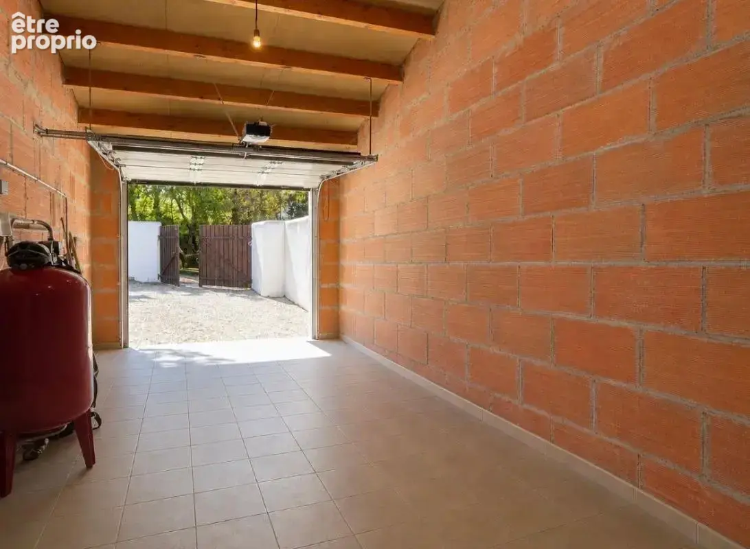 Maison à vendre à Chaucre – À seulement 500 mètres de la plage - photo 14