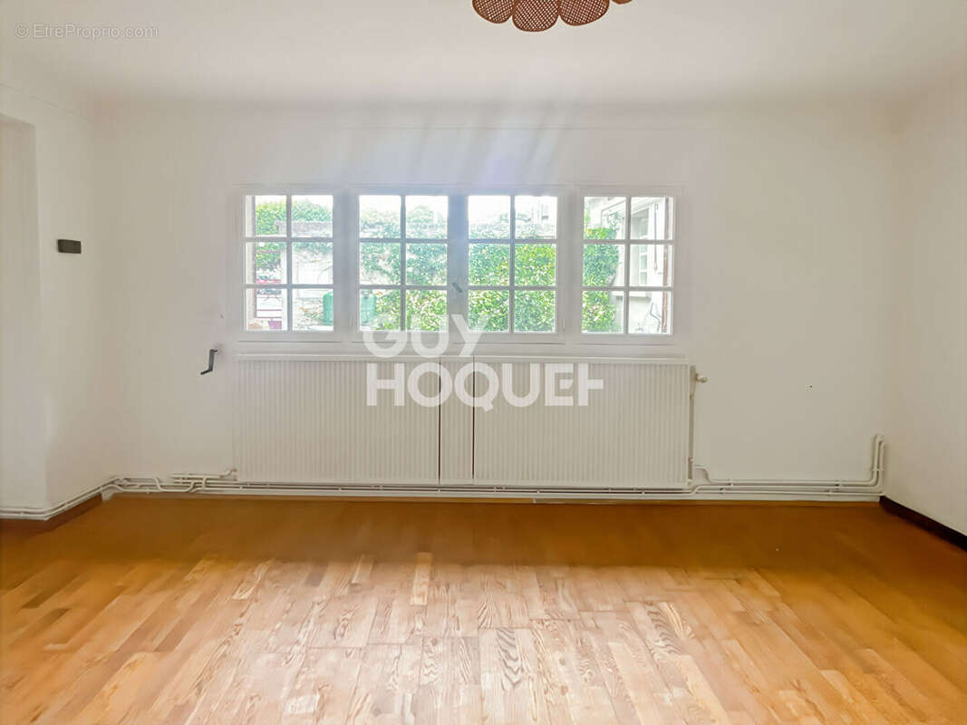 Maison à CHAUMES-EN-BRIE