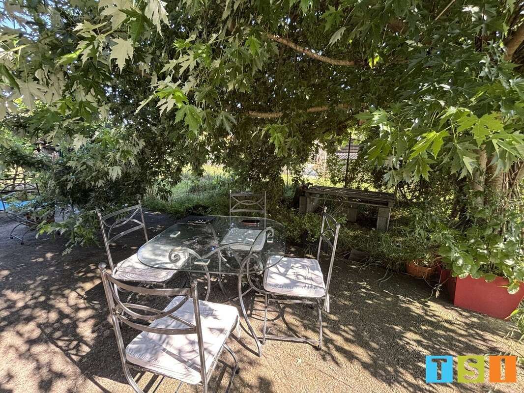 Superbe Plain pied avec jardin et garage proche des commodités - photo 2
