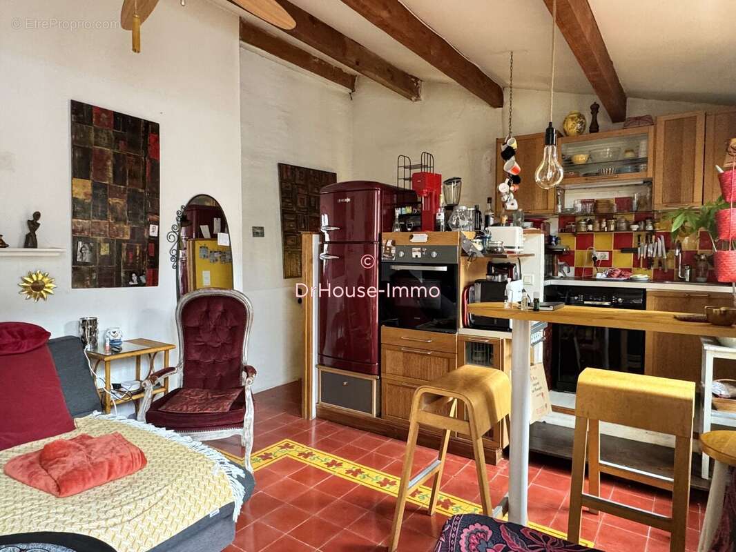 Appartement à MARSEILLE-2E