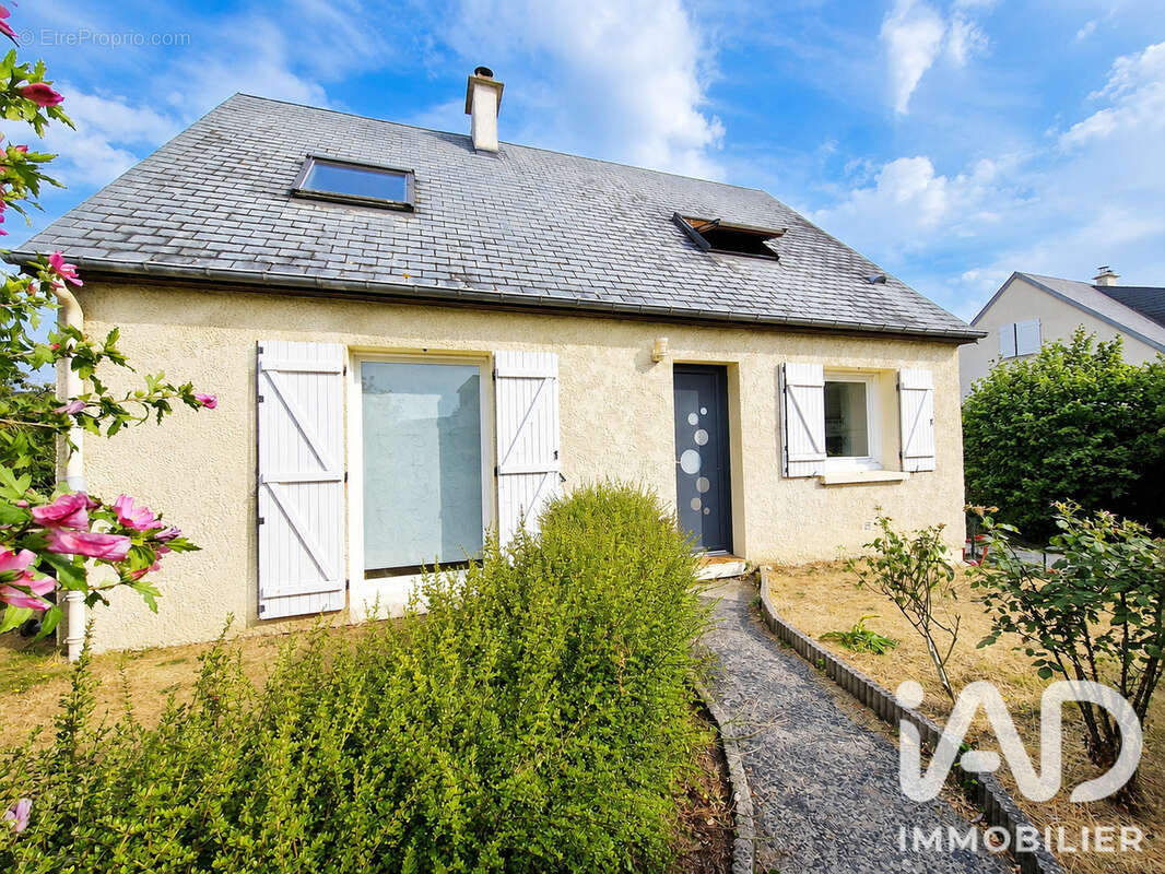 Maison 98 m² à Fontenay-Le-Pesnel  - photo 2