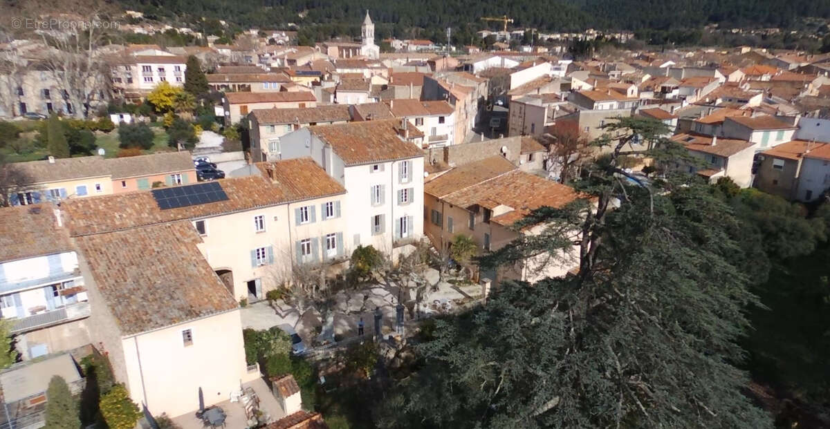 Maison à PUGET-VILLE