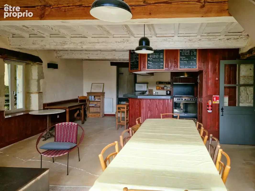 Belle maison de caractere en pierres avec 3,5ha et lac - photo 26