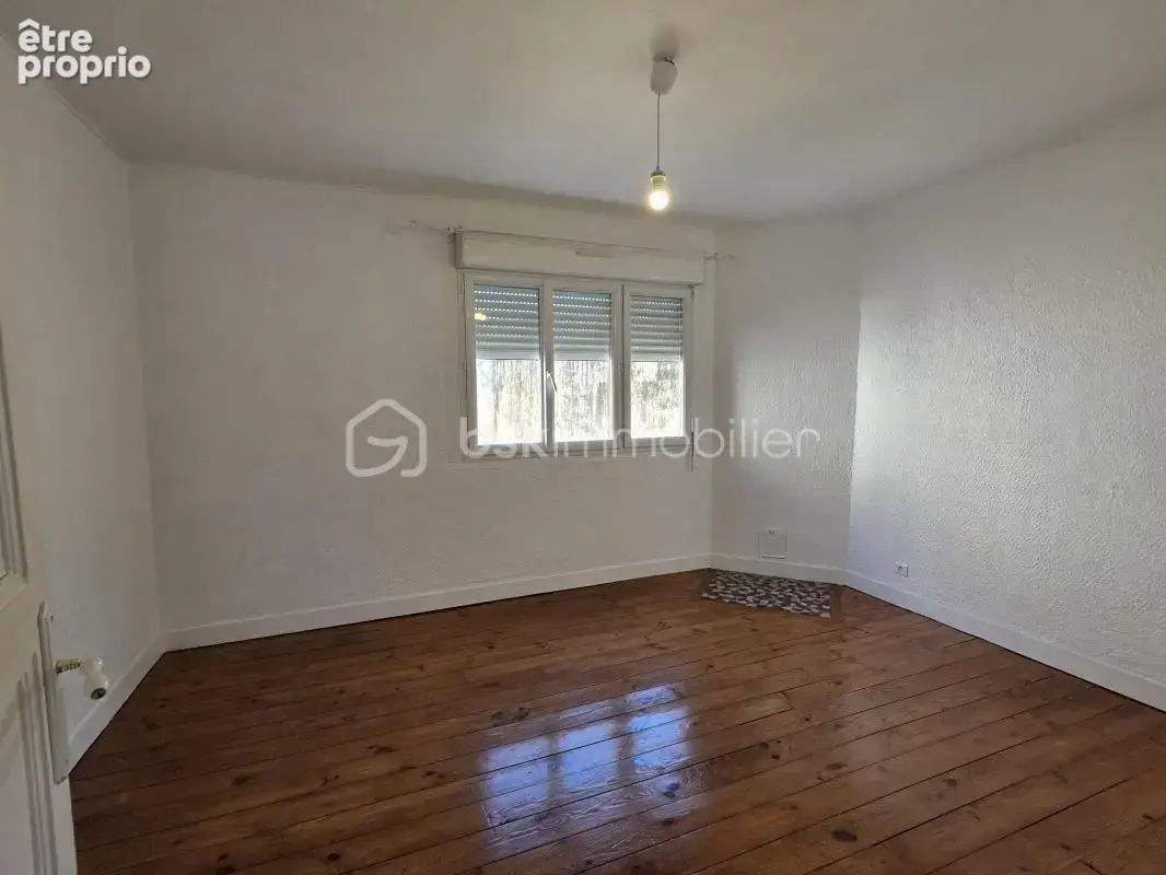 Agen hypercentre-appartement 100 m² - 2 chambres- terrasse- cave - photo 12