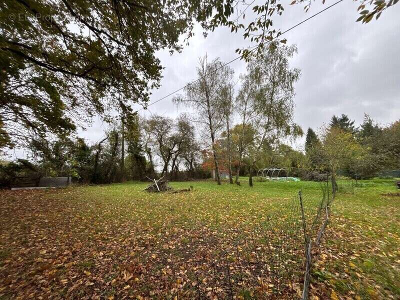 Maison à LA GUERCHE-SUR-L'AUBOIS