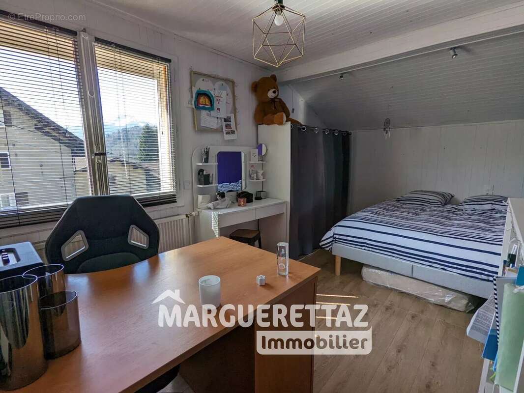 Maison à ONNION