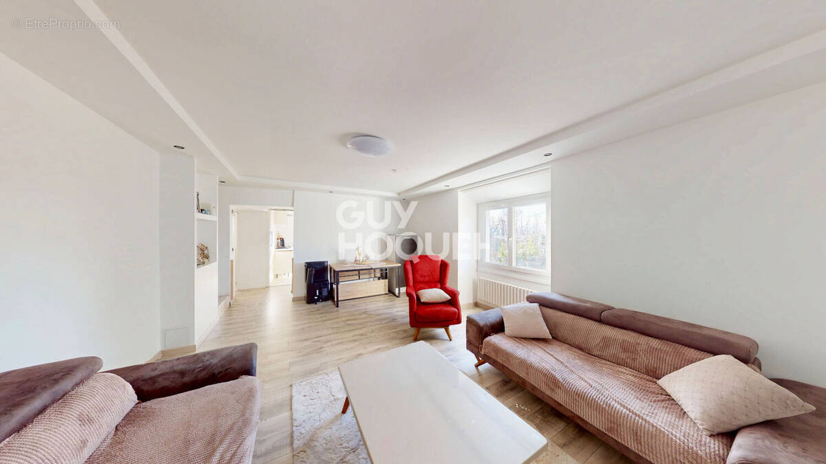 Appartement à LA BALME-DE-SILLINGY