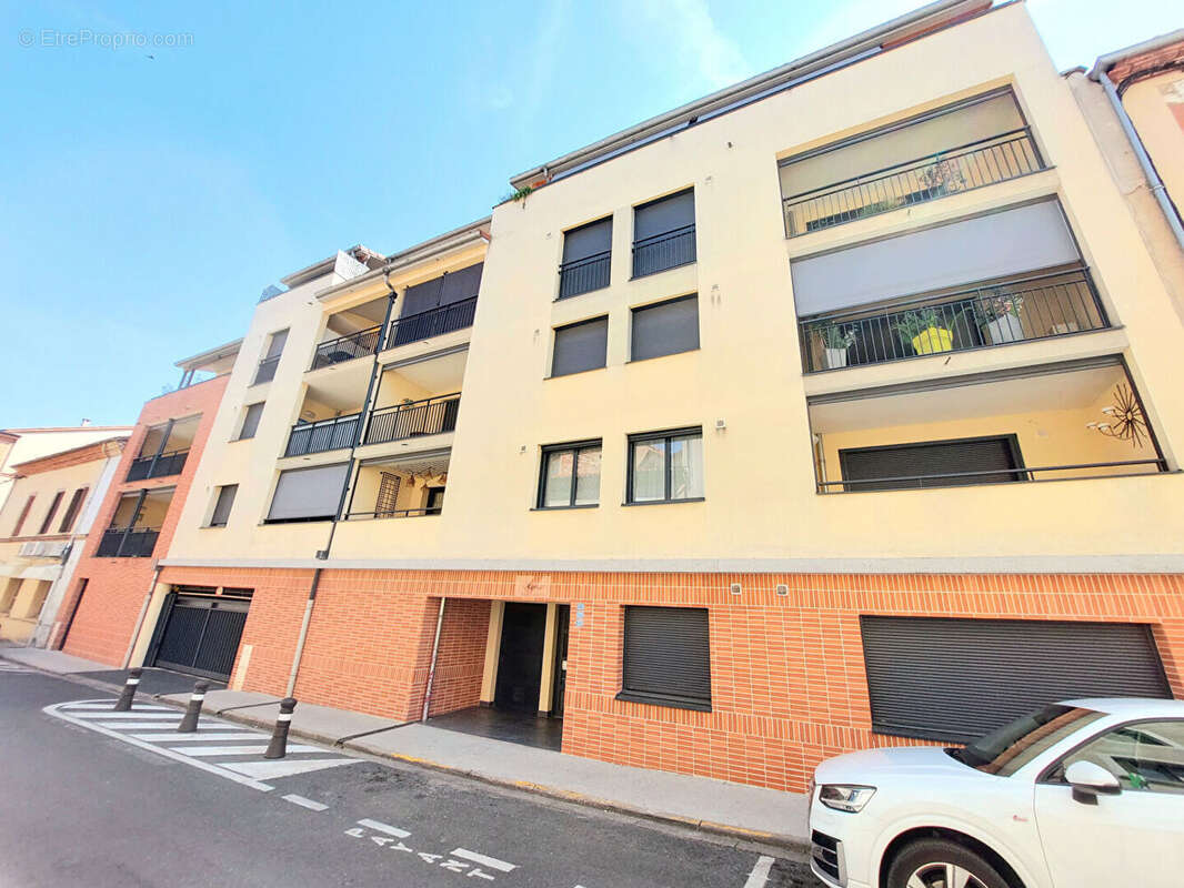 ALBI VILLE appartement T2 de 48 m2 avec balcon + parking privatif - photo 2