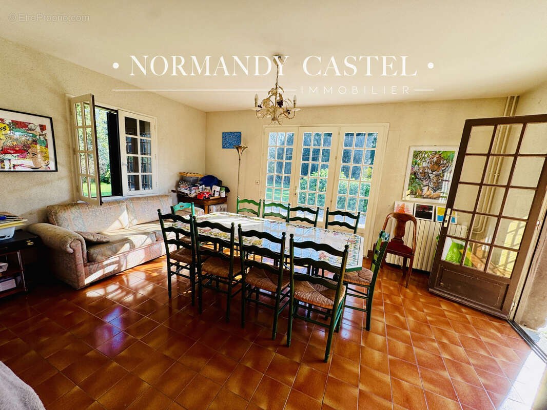 Maison à SAINT-PHILBERT-DES-CHAMPS