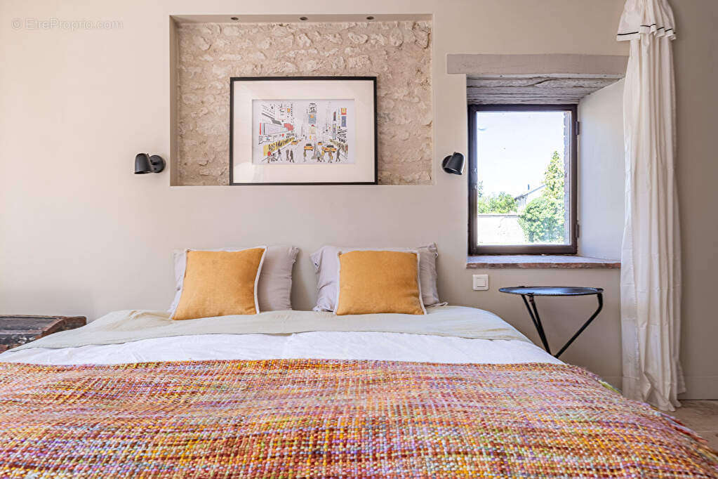 Maison à BAZOCHES-LES-HAUTES