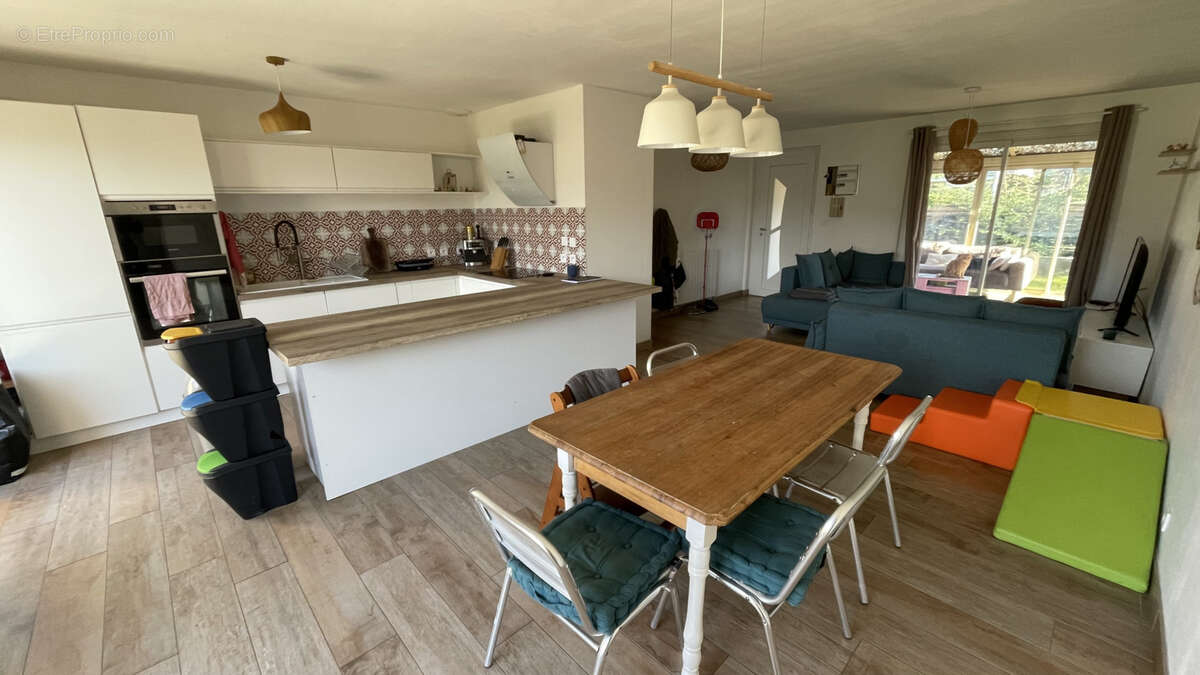 Maison à PONT-DE-L&#039;ISERE