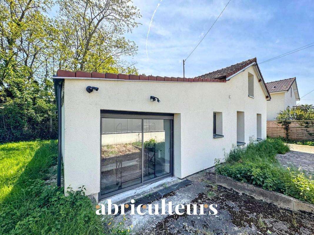 Maison familiale indépendante de 116 m² – 5 pièces – en vente à Plessis-Bouchard (95130) - photo 29