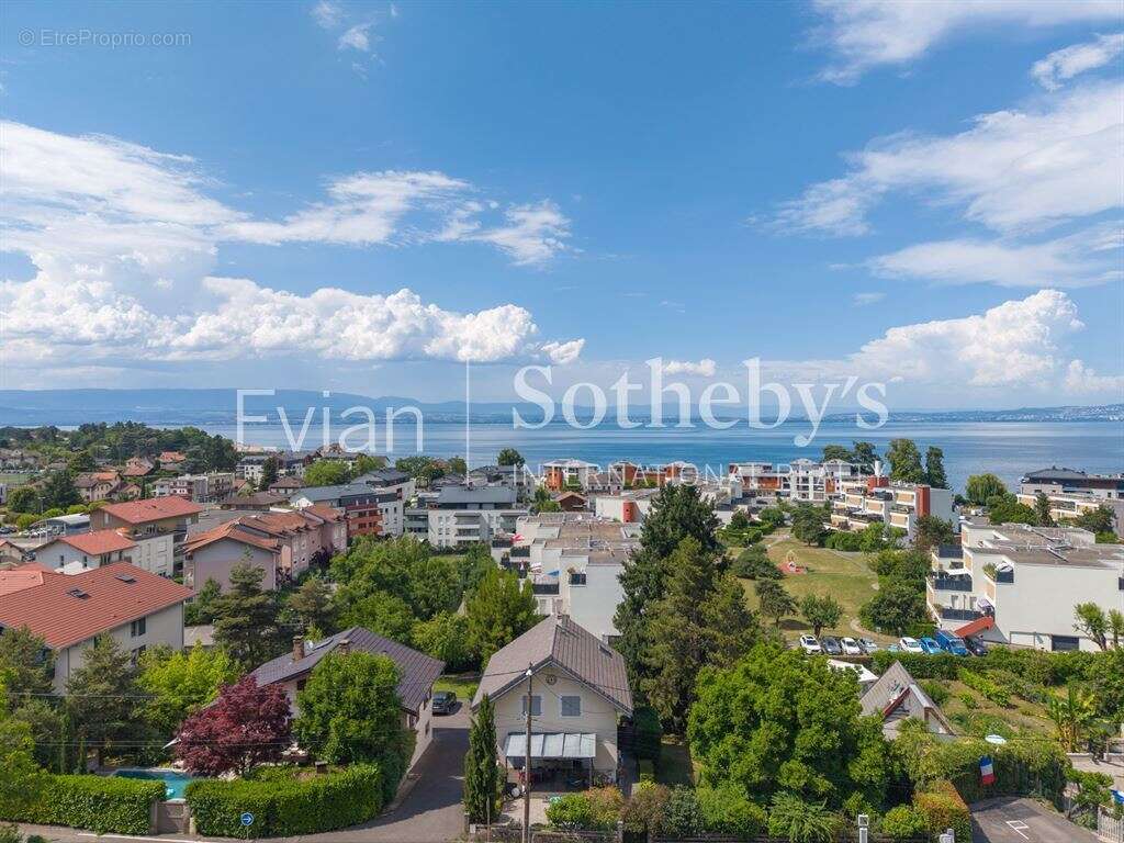 Terrain à EVIAN-LES-BAINS