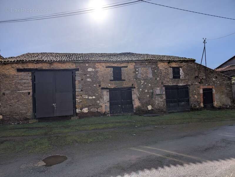 Maison à LA TARDIERE