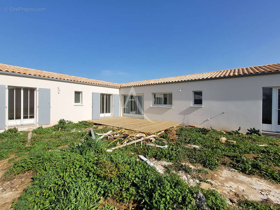 Maison à SAINT-XANDRE