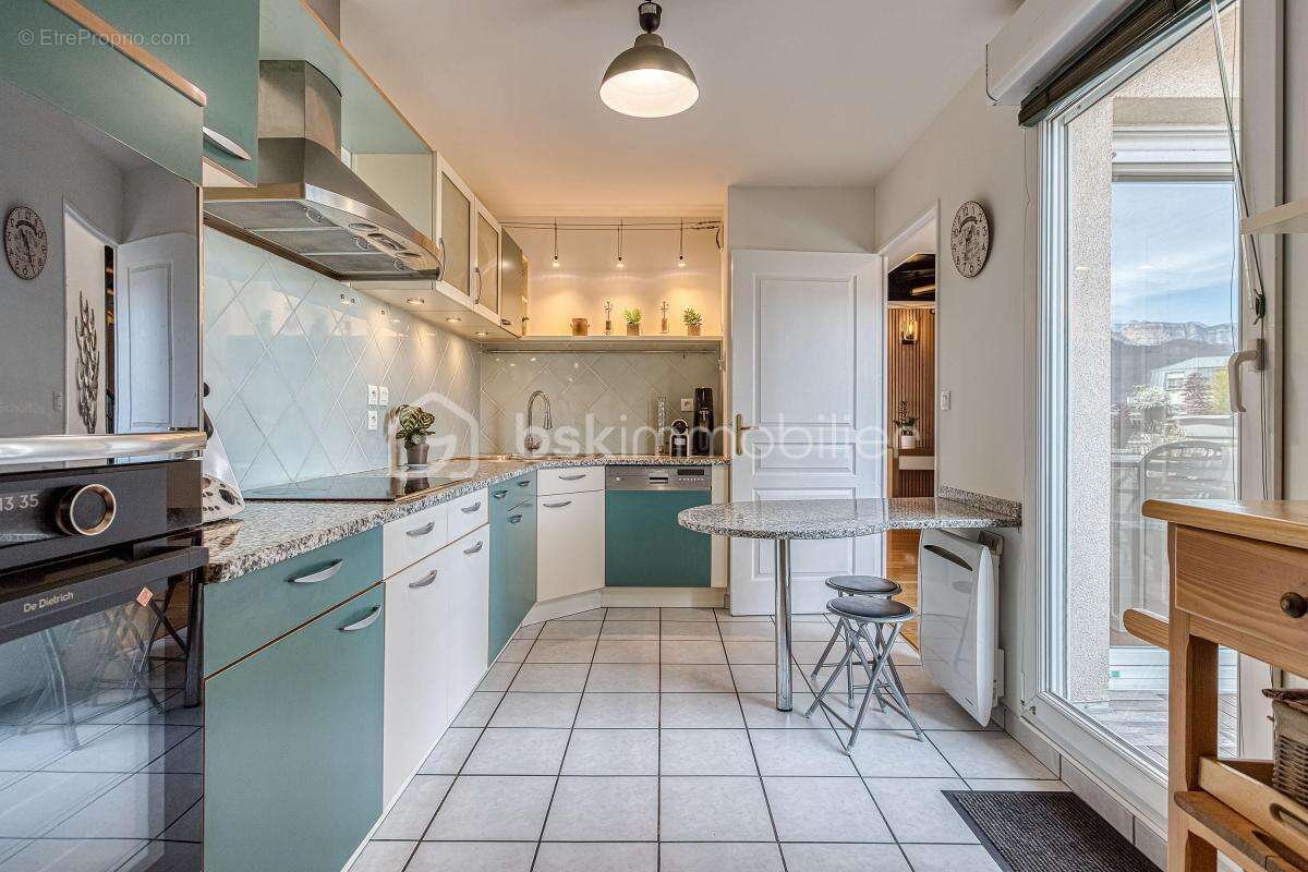 T5 Duplex d'exception – Dernier étage, climatisation, terrasses et vue montagnes au cœur d'Annecy - photo 10