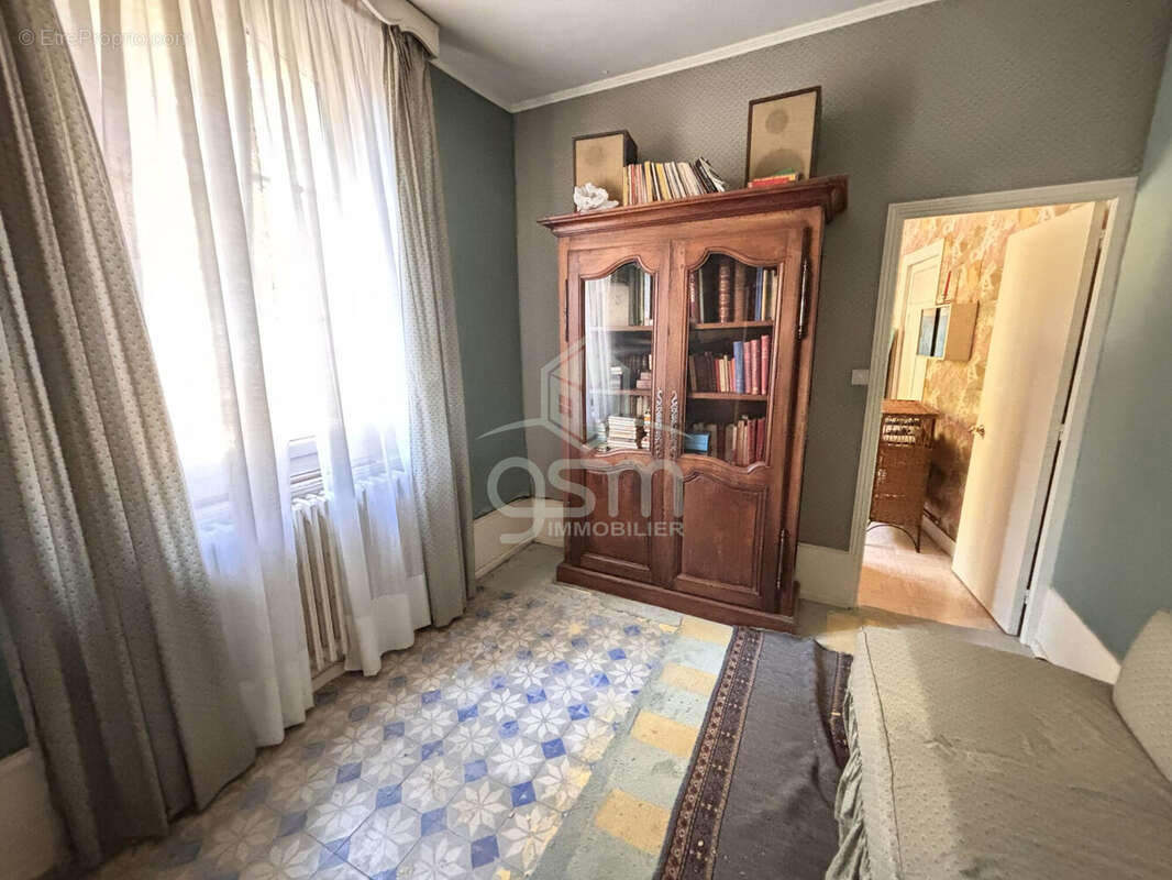 Maison à SAINTE-MAURE-DE-TOURAINE