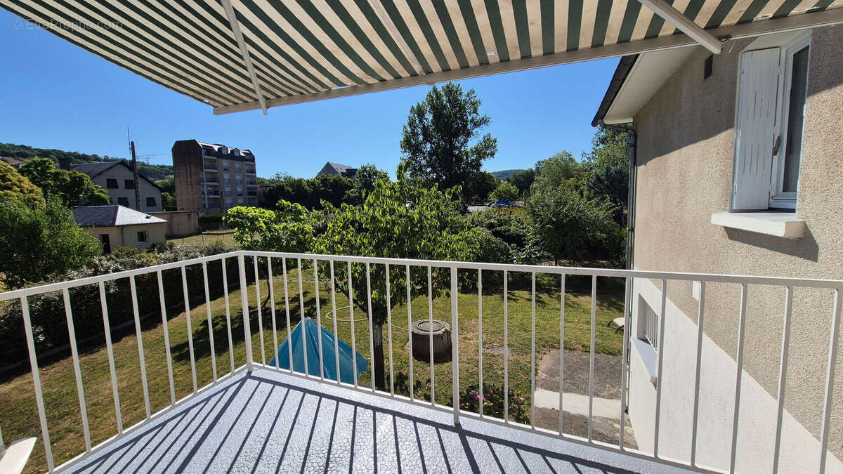 ESPALION, maison de Type 4/5, 140 m² environ, très bon état, terrain de 1000 m² - photo 8