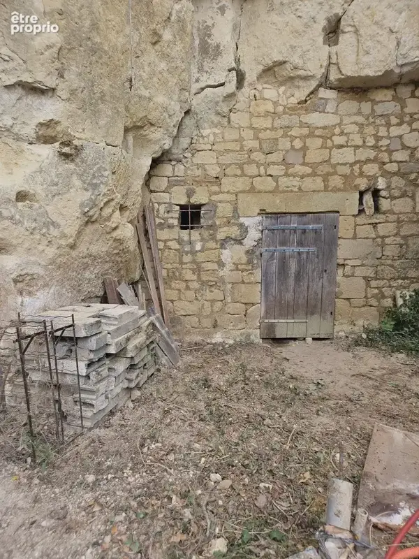 Ensemble troglodytique atypique à Avoine   3 espaces indépendants   Fort potentiel locatif - photo 18