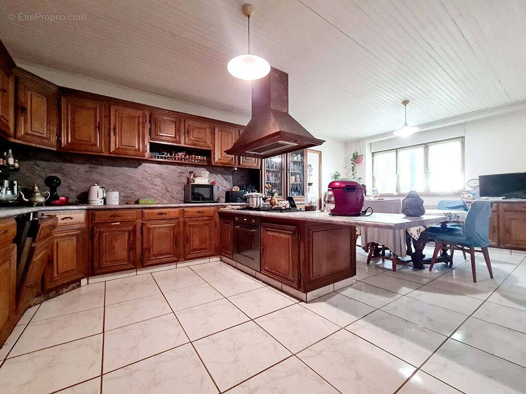 Maison à VAL-DE-MEUSE