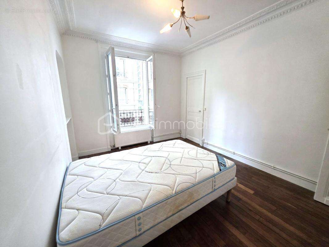 Appartement à PARIS-20E
