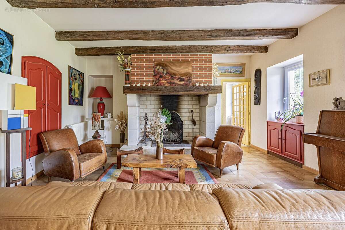 Maison à SAINT-CIRQ-LAPOPIE