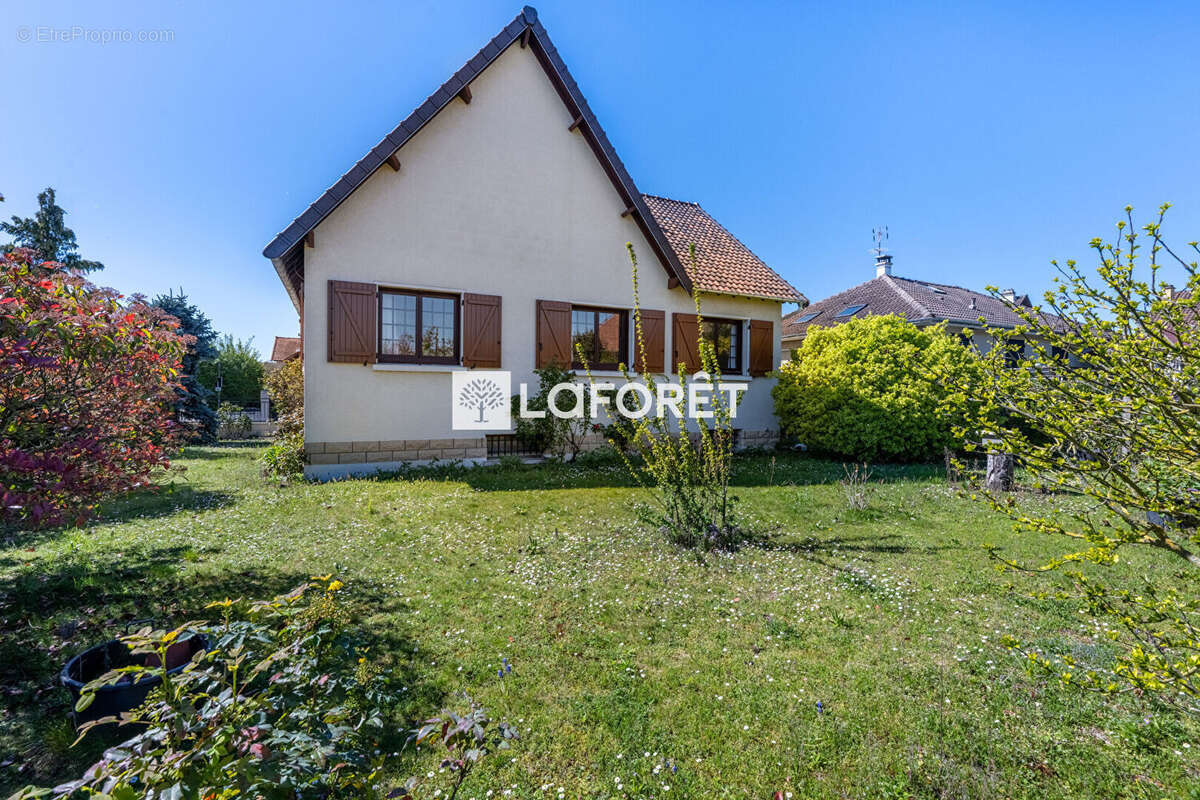 Maison à CONFLANS-SAINTE-HONORINE