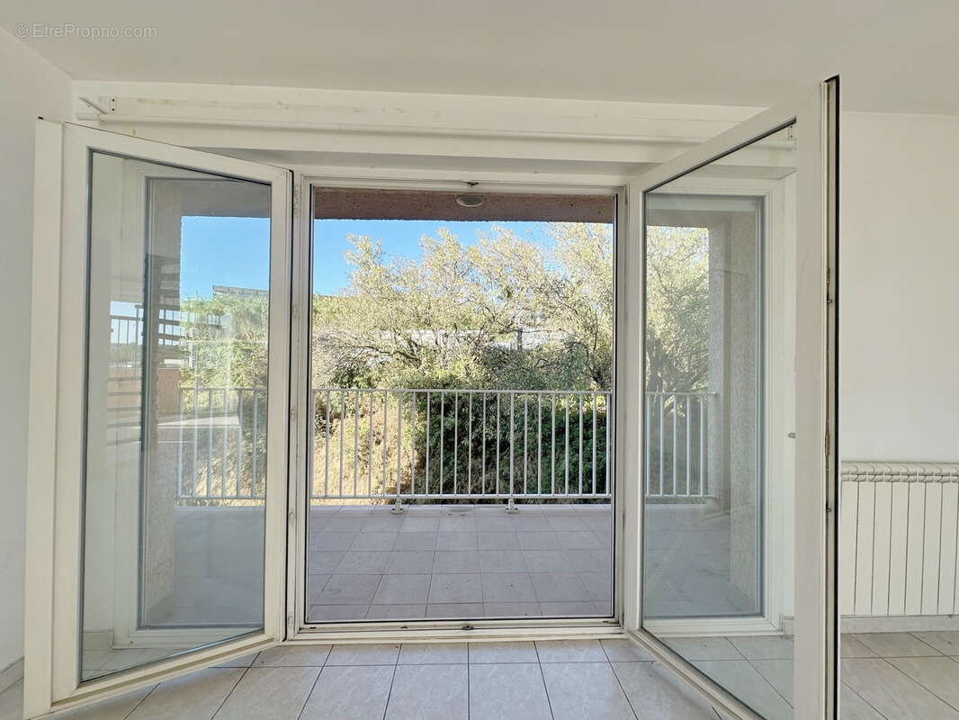 Appartement à SAINT-JEAN-DE-VEDAS