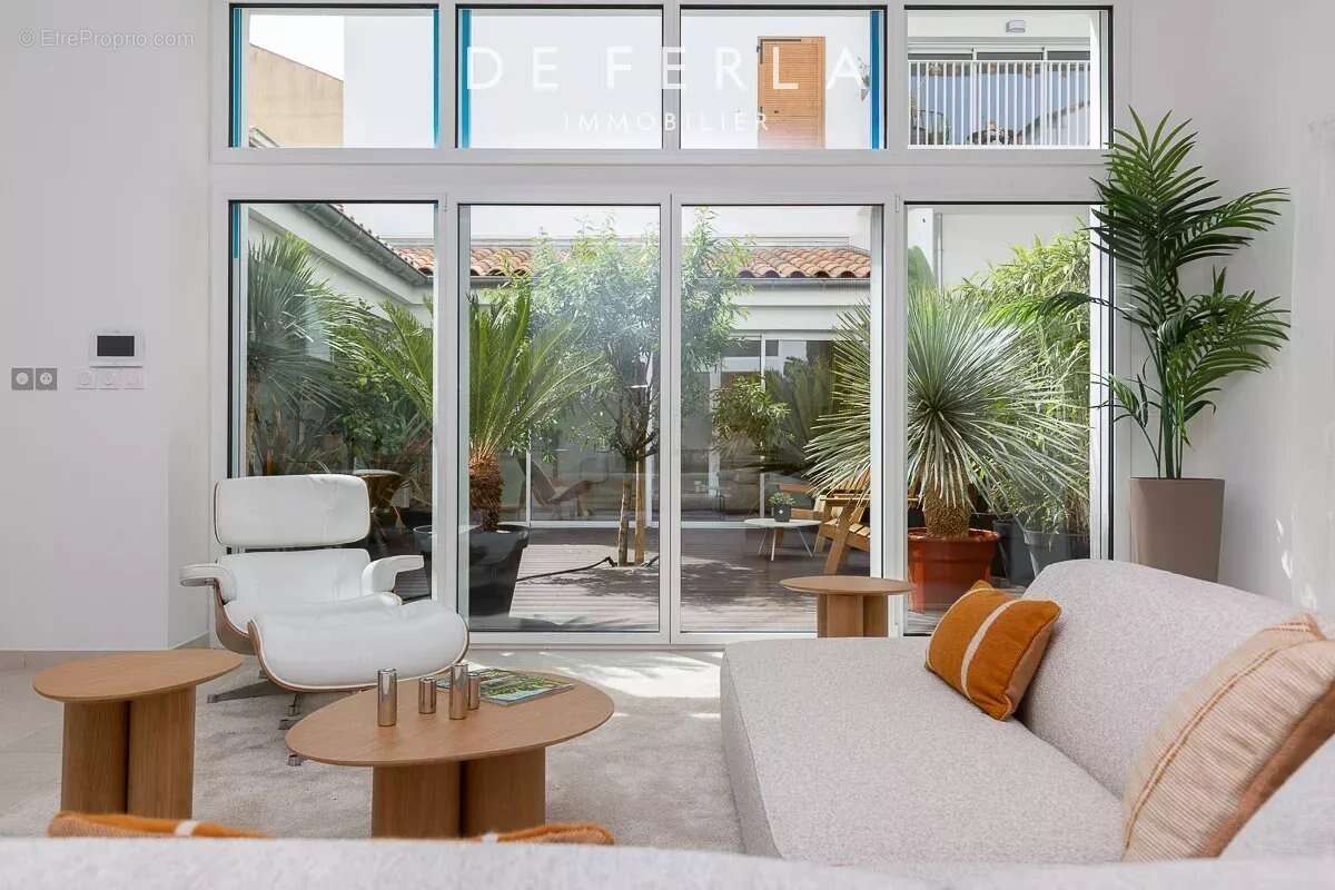 Maison à MARSEILLE-6E